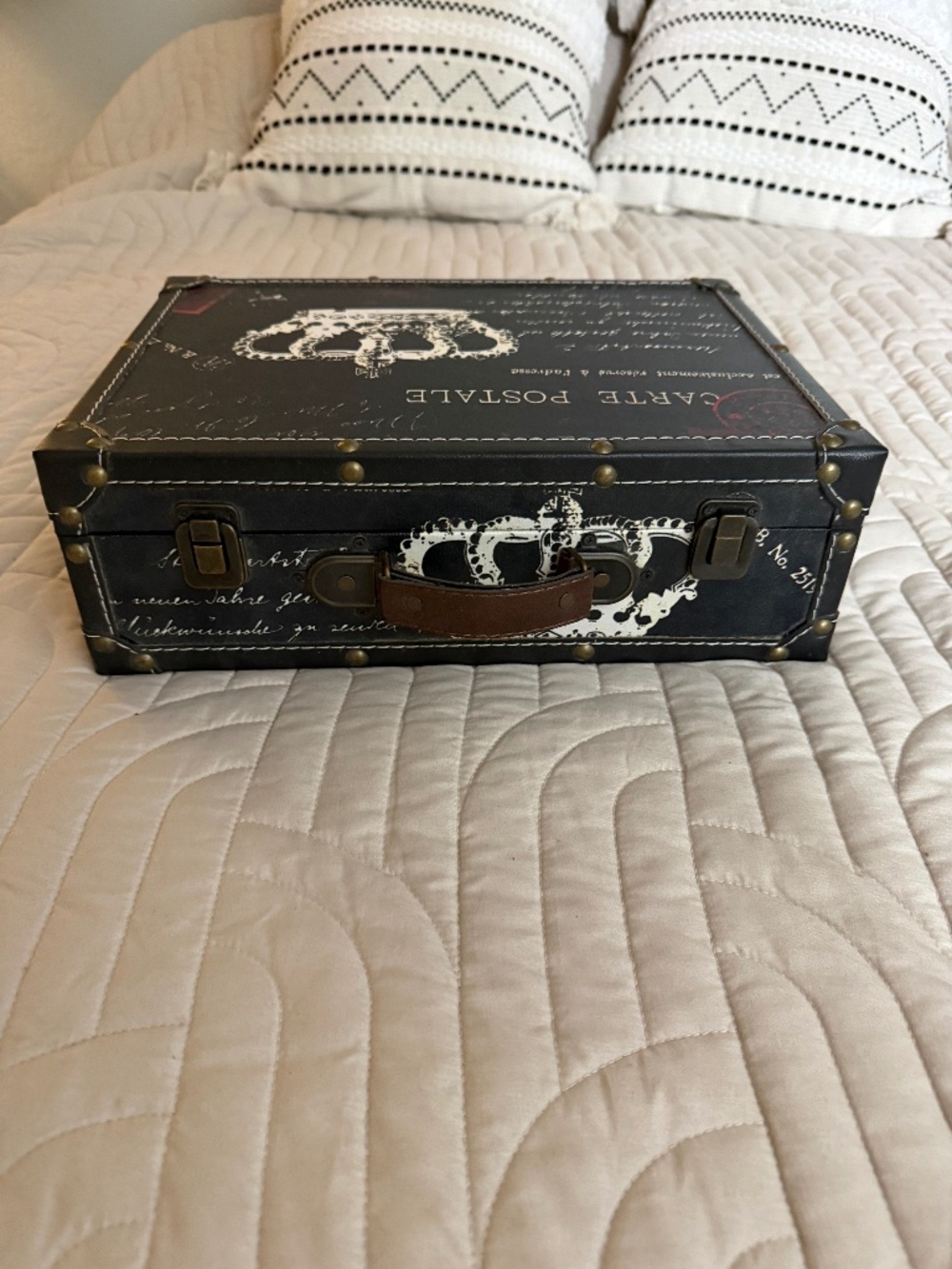 Suitcase decor/storage